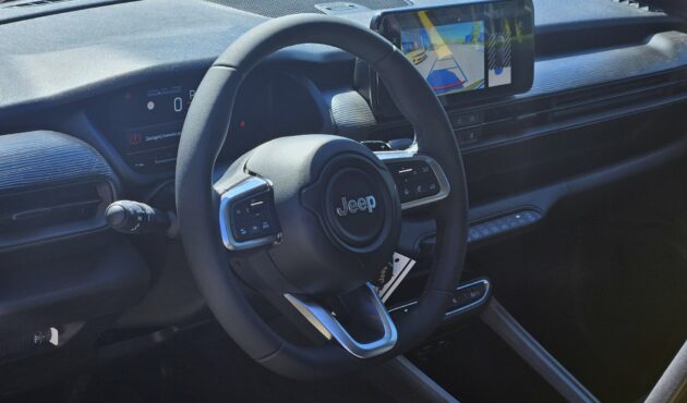 Jeep Avenger 4520 (13)