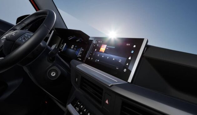 OPEL-FRONTERA-GS-0B-00-BEV-INTERIOR-CANYONORANGE-INFOTAINMENT_16x9_960x540