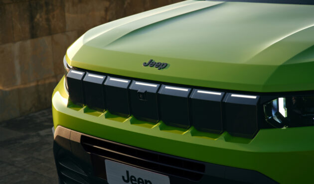 JEEP-COMPASS-J4U-MHEV-MY26-1280X960-NEW-7-SLOT-GRILLE