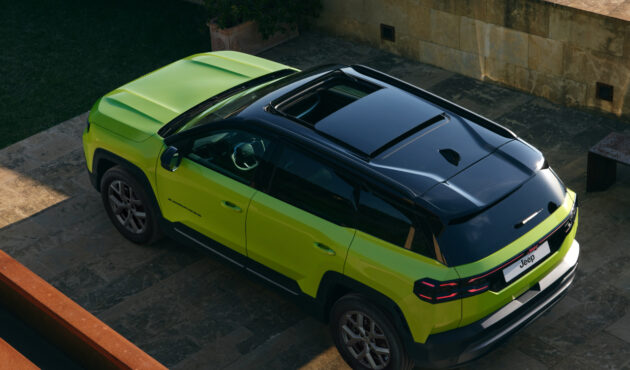 JEEP-COMPASS-J4U-MHEV-MY26-1280X960-TWO-TONE-BLACK-ROOF