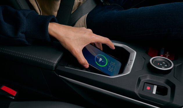 JEEP-COMPASS-J4U-MHEV-MY26-1280X960-WIRELESS-CHARGER
