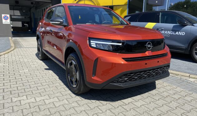 Wyprzedaż 2025 Nowy Frontera Edition Hybrid 1.2 Turbo 110KM eDCT6