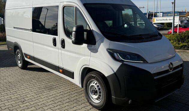 Wyprzedaż 2025 Opel Movano L4H2 Van 7 osobowy 2.2d 180KM MT6