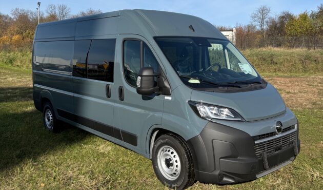 Wyprzedaż 2025 Opel Movano L3H2 Van 7 osobowy 2.2d 140KM MT6