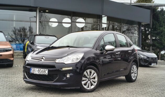 /  Salon PL  /  Bogata wersja  /  Zadbany egrzemplarz  /  1.2 82 KM