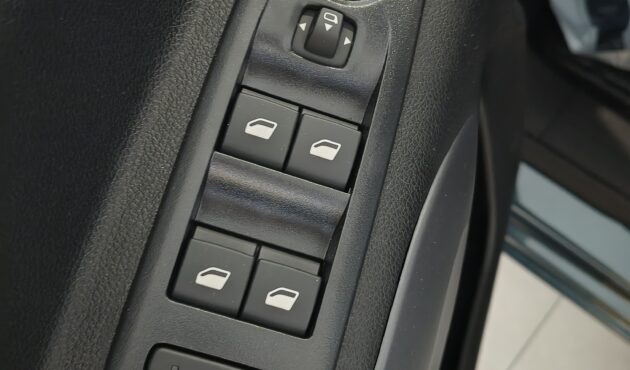COMBO OPEL 579149 (13)