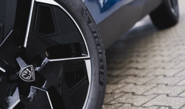 peugeot-408-opona-michelin-detal-felga-bielsko-biala-waro