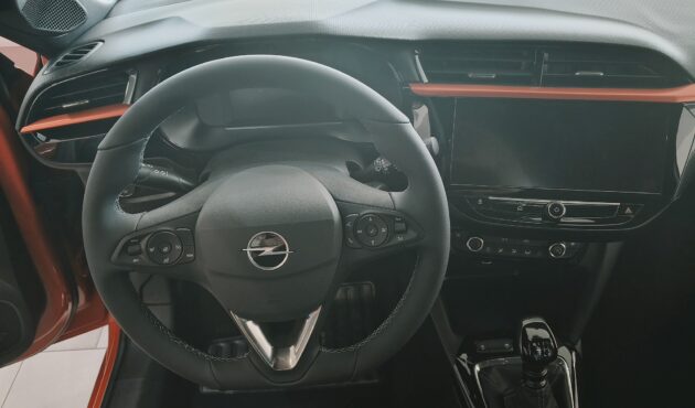 CORSA OPEL 081298 (11)