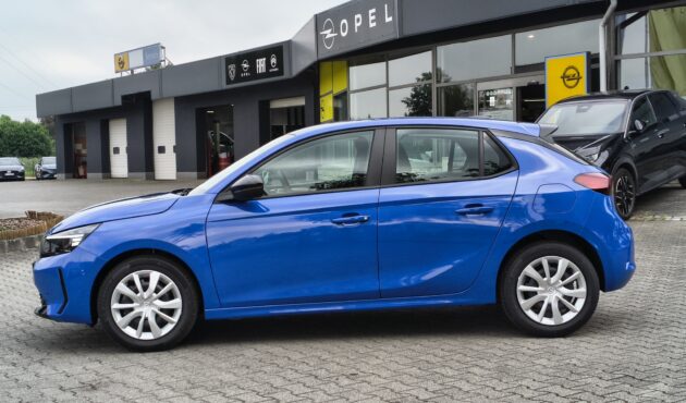 Opel Corsa 2026 niebieski Oświęcim - bok