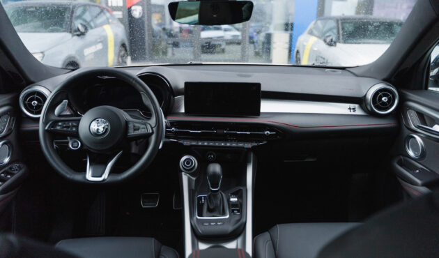 alfa-romeo-tonale-deska-rozdzielcza-kierownica-bielsko-biala-waro