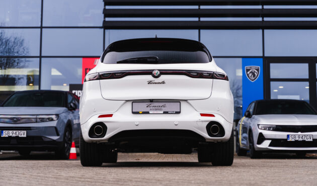 alfa-romeo-tonale-hybrid-tylna-reflektory-logo-niski-kat-bielsko-biala-waro