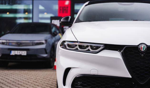 alfa-romeo-tonale-zblizenie-na-reflektor-lewy-scudetto-bielsko-biala-waro