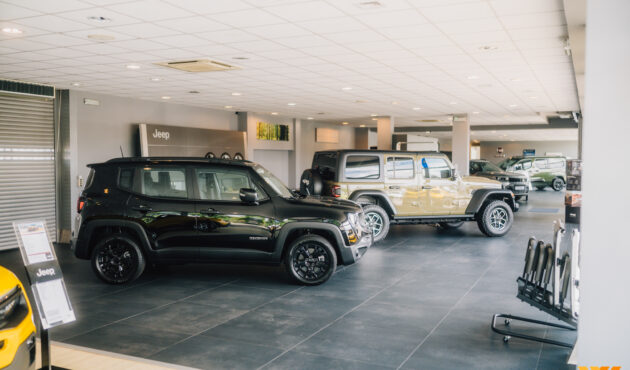 jeep-ekspozycja-salon-zory-waro