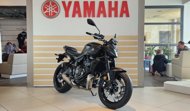 yamaha-mt-07-katowice-front-czarny