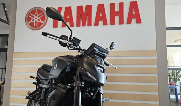 yamaha-mt-07-katowice-lampa