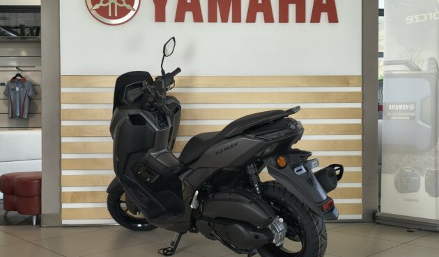 yamaha-nmax-125-katowice-lewy-tył