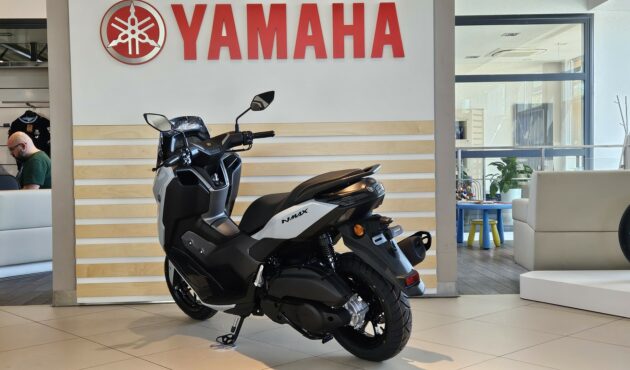 yamaha-nmax-125-tech-max-katowice-tył