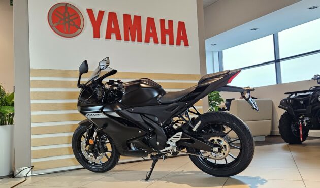 yamaha-r125-katowice-lewy-bok