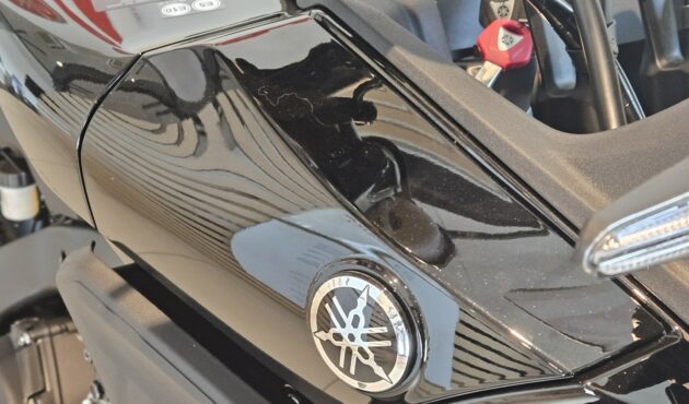 yamaha-tracer-9-katowice-schowek-zamknięty