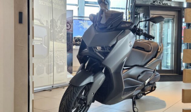 yamaha-xmax-125-katowice-front