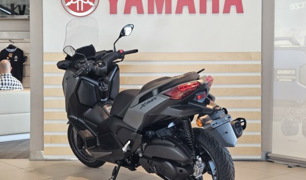 yamaha-xmax-125-katowice-tył