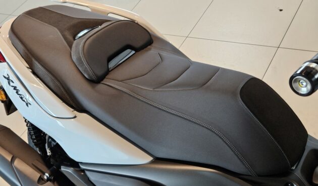 yamaha-xmax-125-tech-max-katowice-podgrzewana-kanapa