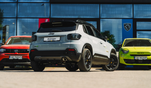 jeep-avenger-the-north-face-tyl-bok-4xe-bielsko-biala-waro
